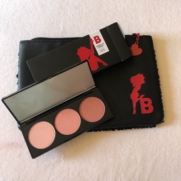 betty boop blush palette